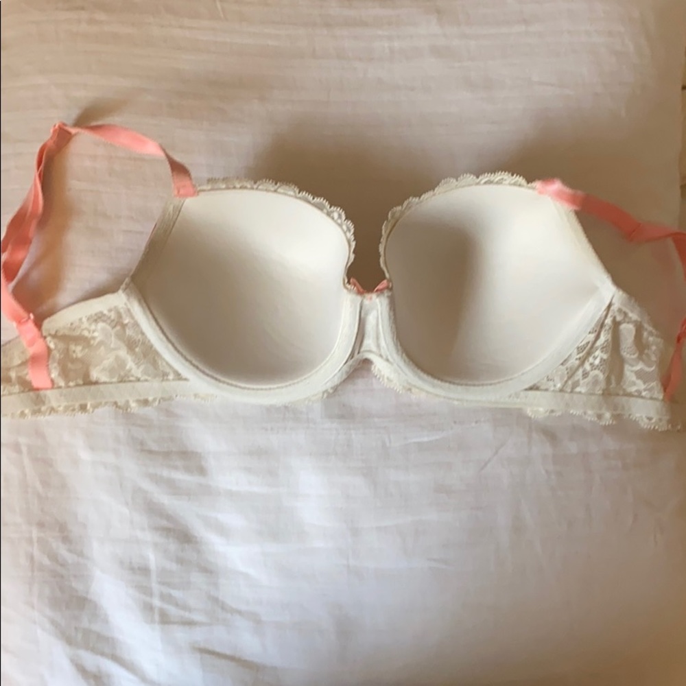 Victoria’s Secret bra - Picture 2 of 4